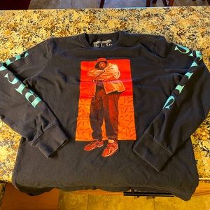 Long sleeve “Biggie Smalls” t shirt.